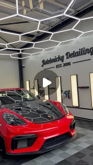 Instagram reel: Porsche GT4 RS – ppf + keramika fólie v dílně Detailing Jistebnický