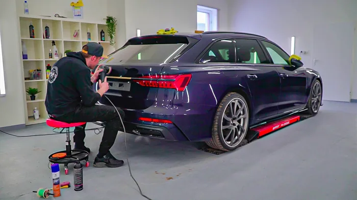 Náhled videa: Audi S7 – detailing v Hradci Králové